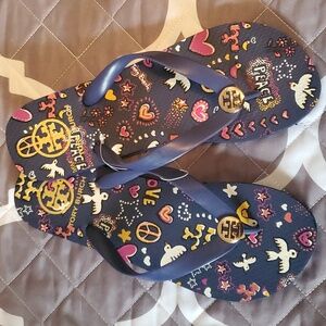 NWT Tory Burch Sandals color:Navy size:8